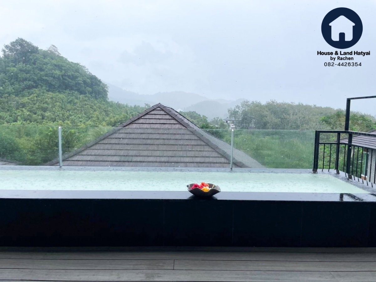 รูป ให้เช่า! Pool villa สุดหรู หลังมอ.หาดใหญ่  4ห้องนอน 6ห้องน้ำ ตกแต่งสวย วิวภูเขา พร้อมอยู่ เช่า 90,000 บาท/เดือน - รูปที่ 4/26