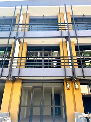 ทาวน์โฮม MRT บางยี่ขัน : ขายทาวน์โฮม 3 ชั้น สร้างใหม่ ซอยราชวิถี 21 ย่านซังฮี้ บางพลัด เนื้อที่ 18 ตร.ว. ใกล้ MRT สิรินธร ศิริราช และเซ็นทรัลปิ่นเกล้า