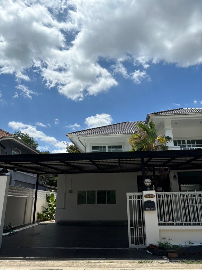 รูป 🆕ขายบ้านด่วน 8.59 ล้านบาท‼️เจ้าของย้ายไปต่างจังหวัด พร้อมขายทันที หมู่บ้านปรีชาร่มเกล้า ตรงข้าม ม.เกษมบัณฑิต ร่มเกล้า✨🏠 - รูปที่ 2/17