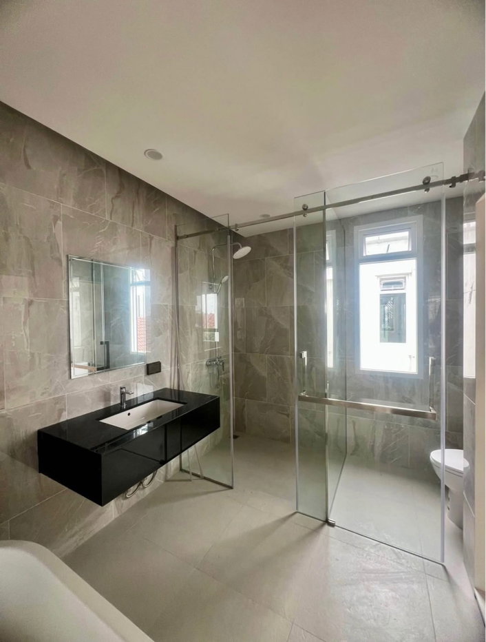 picture LTHC12452 – Townhouse FOR SALE in Onnut Size 28.2 SQ.W 210 SQ.M 3 Beds 3 Baths Near BTS On Nut Station ONLY 9.9 MB - 5/11