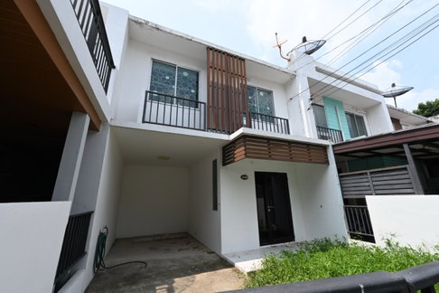✨คุ้มกว่านี้ไม่มีอีกแล้ว! ขายทาวน์โฮม 2 ชั้น อารียาคัลเลอร์ 1 ใกล้สวน✨