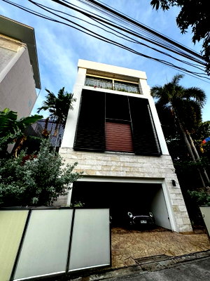 เช่าบ้านเดี่ยว ถนนเพชรบุรี กรุงเทพฯ : LTHC12470 – House FOR RENT in Thonglor 7 Size 50 SQ.W 600 SQ.M 4 Beds 4 Baths Near BTS Thong Lor Station ONLY 250K/Month