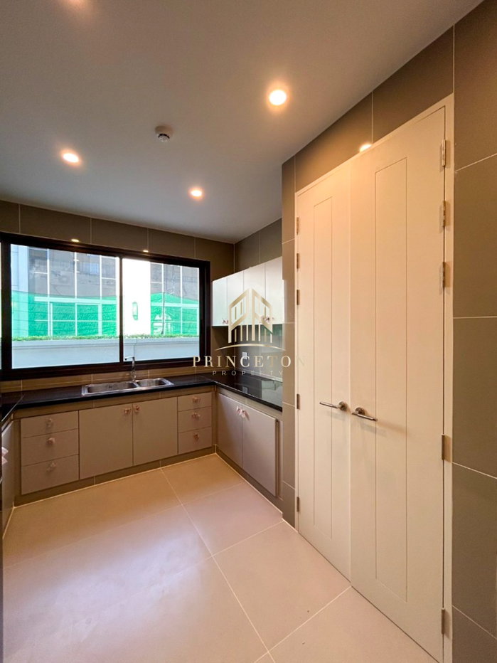 รูป ขายบ้านหรู สไตล์คฤหาสน์ นาราสิริ กรุงเทพกรีฑา เดินทางสะดวก ใกล้โรงเรียนนานาชาติ Wellington College - รูปที่ 12/47