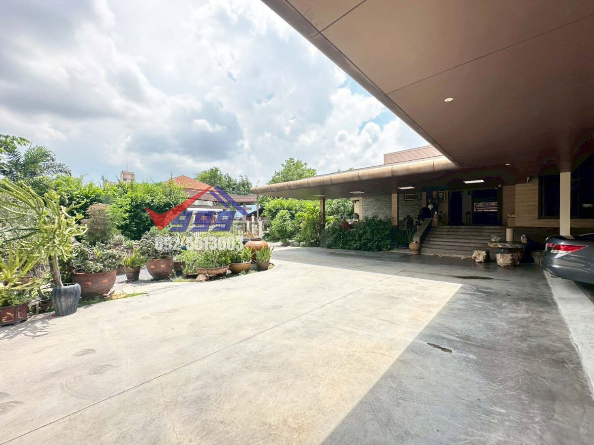 รูป ขายบ้านเดี่ยว 2 ชั้น 5 ห้องนอน เนื้อที่กว่า 1 ไร่ ซอยอ่อนนุช 66 - รูปที่ 4/31