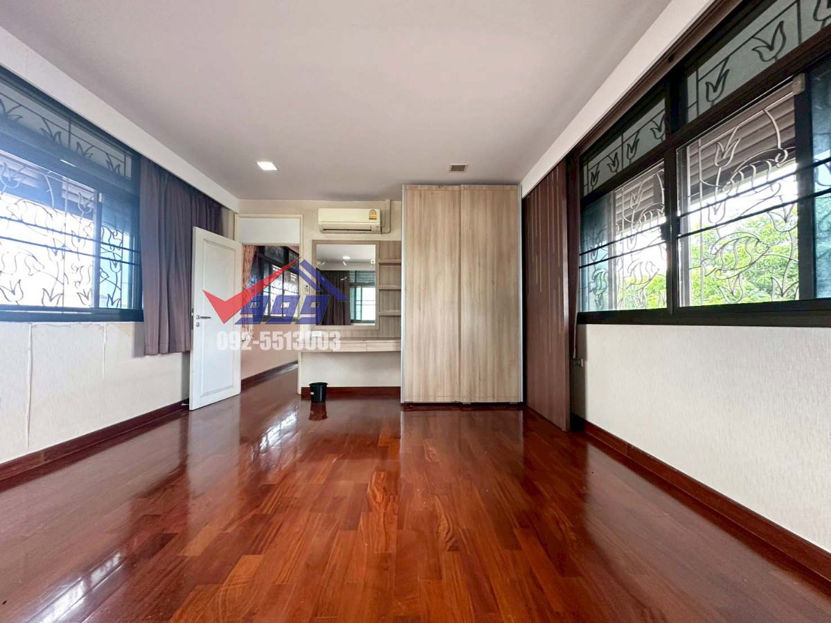 รูป ขายบ้านเดี่ยว 2 ชั้น 5 ห้องนอน เนื้อที่กว่า 1 ไร่ ซอยอ่อนนุช 66 - รูปที่ 27/31