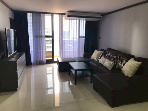 LTHC12528 - Supalai Place Sukhumvit 39 Condo FOR SALE Size 120 sqm. 3 beds 2 baths Near BTS Phrom Phong Station ONLY 9.9 MB