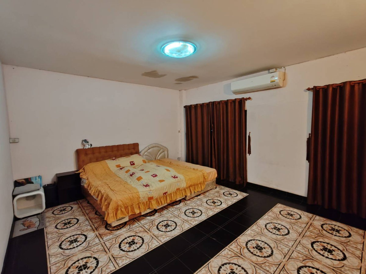 รูป ขายตึกแถว 3 ชั้น หมู่บ้านรัตนาธิเบศร์ บางใหญ่ นนทบุรี  38 ตร.ว. 4 ห้องนอน 3 ห้องน้ำ 1 ห้องโถง ต่อเติมเต็ม คุ้มสุดในย่านนี้ เหมาะทำโฮมออฟฟิศ   - รูปที่ 10/14