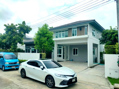 ขายบ้านเดี่ยว : ขายบ้านเดี่ยวขนาด 110 ตรว. พท.218 ตรม.หมู่บ้านมัณฑนา พรานนก สาย2 บางแวก แบบบ้าน Amplify