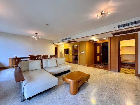 All Seasons Mansion - Elegant 2 Bedroom Condo in Ruamrudee - BR2603CD