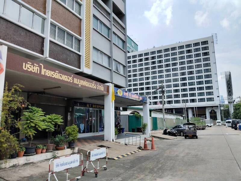 รูป ขายอาคารสำนักงาน 8 ชั้น ถนนเพชรบุรี เขตพญาไท กรุงเทพมหานคร  - รูปที่ 12/13
