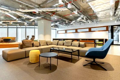 Office for rent : Flexible office space at Vanich Place Ari on Phahonyothin, featuring a premium office interior or customizable office design to suit your preferences