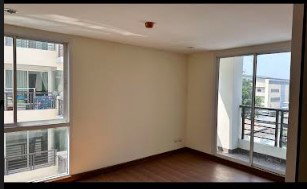 CONDO 63.3 Sq.m. Huai Khwang Bangkok Price on request