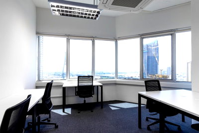 Office for rent :  Office for rent on SV City building, Rama 3, with surrounding river view, promotes relaxed working, supports all needs of office workers.