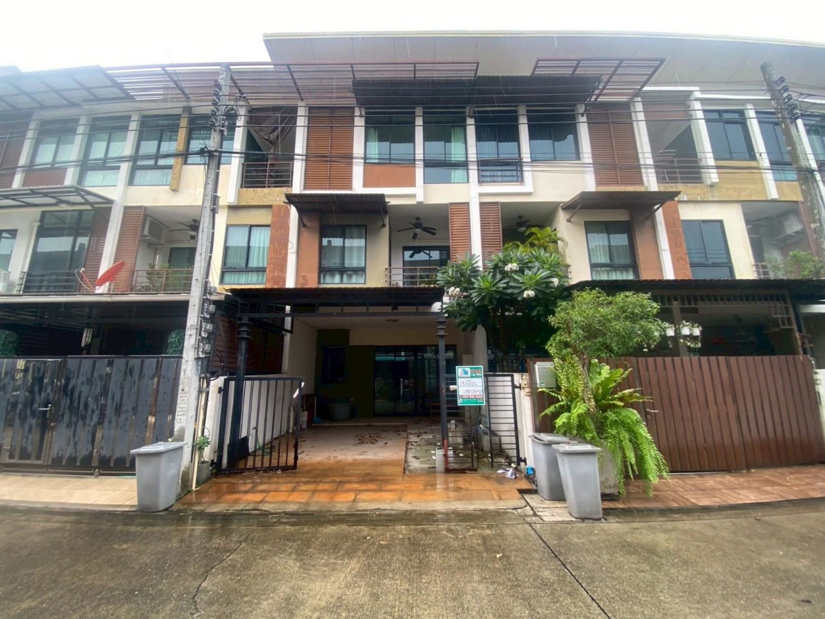 รูป ขายทาวน์โฮมสามชั้น โครงการซิกเนเจอร์ วิภาวดี 60 บ้านสวยทำเลดี พร้อมอยู่ - รูปที่ 1/11