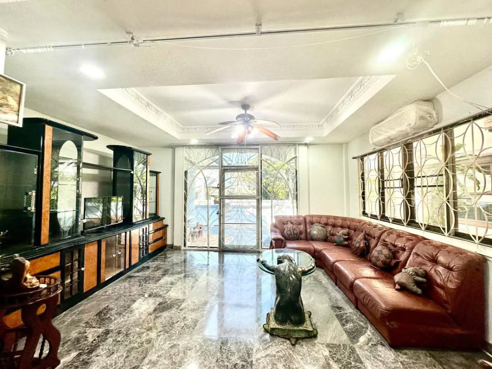 picture Home For Rent // Near Bts - Mrt - 26/45