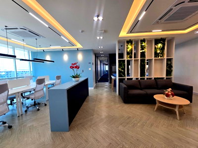 Office for rent :  Office space for rent in OSC Lat Krabang building with modern office equipment and tools, not far from the industrial estate and Suvarnabhumi Airport.