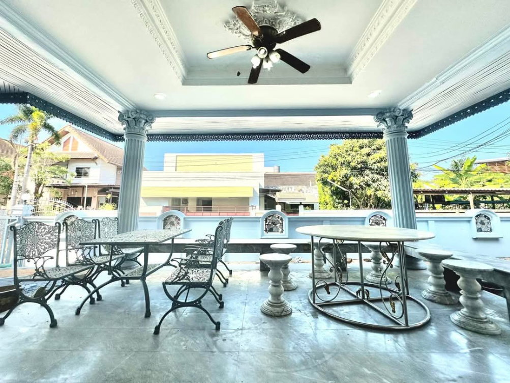 picture Home For Rent // Near Bts - Mrt - 8/45