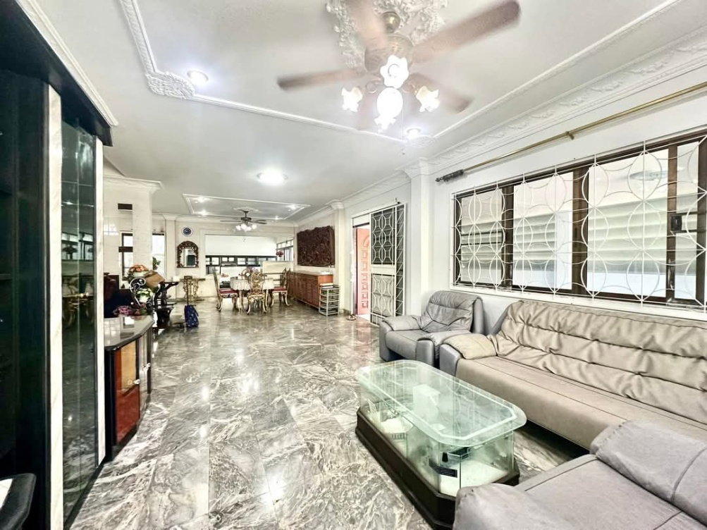picture Home For Rent // Near Bts - Mrt - 25/45
