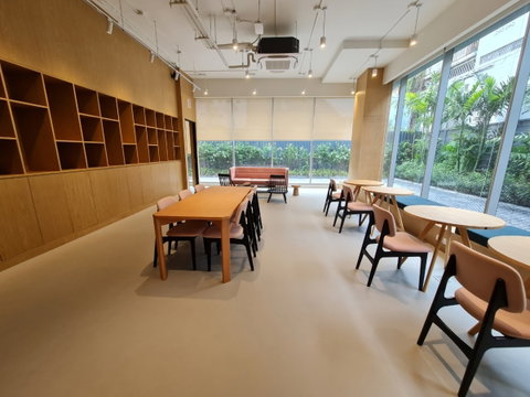 เซอร์วิสออฟฟิศให้เช่าใจกลางเมือง ย่านราชเทวี ให้บริการพร้อมอุปกรณ์และเครื่องใช้ในสำนักงานอย่างครบครันและเหมาะกับการทำงานอย่างแท้จริง