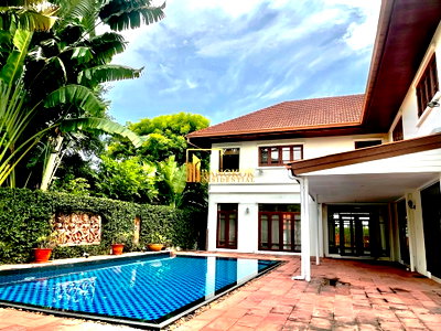 เช่าบ้านเดี่ยว พัฒนาการ 38 : Panya Village - Elegant 5 Bedroom Serene Pool Villa in Pattanakarn - BR28033SH