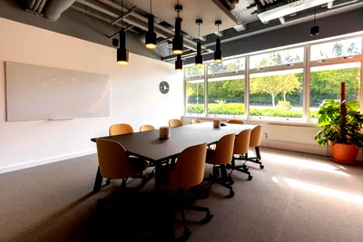Office for rent Srinakharinwirot University Prasanmit Campus : Office for rent at M Thai Tower, All Seasons Place, providing services with modern office tools and equipment to help meet work needs efficiently.
