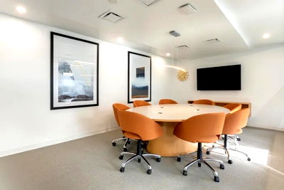 Office for rent Srinakharinwirot University Prasanmit Campus : Premium office for rent in Leafwork Asia Building, Sukhumvit 26, coworking space, modern meeting room, quiet private office