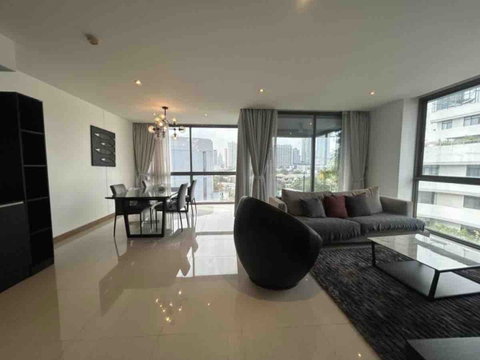 LTHC12431 – Downtown 49 Condo FOR RENT Size 105 sqm. 2 beds 2 baths Near BTS Thong Lor Station ONLY 69K/Month