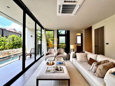 Houses for rent DONKI Mall Thonglor   : Elegant 4 Bedroom Pool Villa For Rent in Phra Khanong - BR28252SH