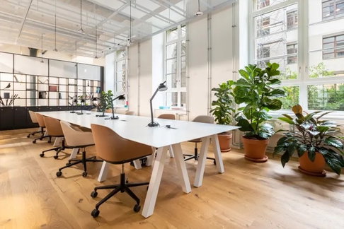 Service office for rent, Singha Complex, amazing view in the heart of Bangkok, spacious and modern, ready to welcome customers from around the world.