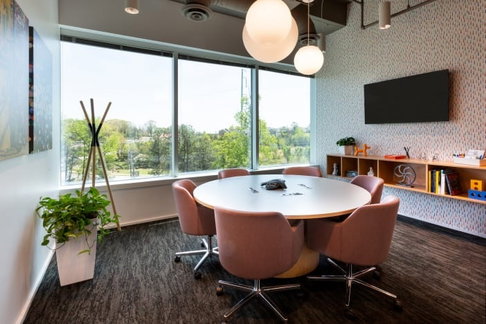ออฟฟิศระดับพรีเมียมให้เช่าบนตึกลีฟเวิร์คเอเชีย สุขุมวิท26 พื้นที่coworking ห้องประชุมทันสมัย ออฟฟิศส่วนตัวที่เงียบสงบ