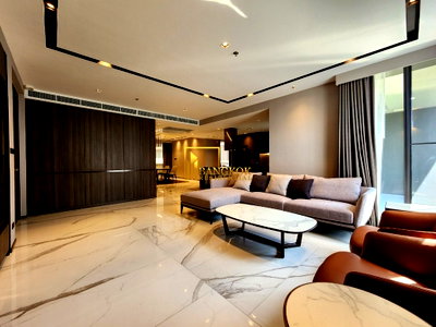 Apartment building for rent Srinakharinwirot University Prasanmit Campus : Beautiful 2 Bedroom Luxury Apartment in Phrom Phong - BR20934AP