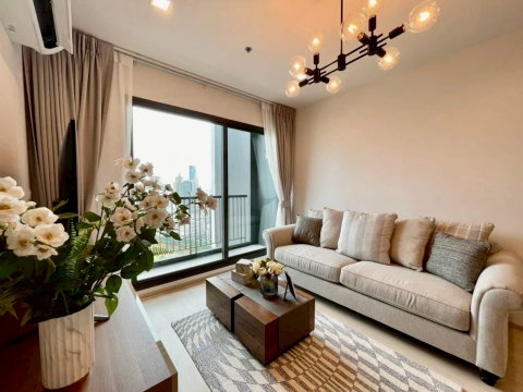 LTH12518 - Life One Wireless Condo FOR RENT Size 63 sqm. 2 beds 2 baths Near BTS Phloen Chit Station ONLY 52K/Month