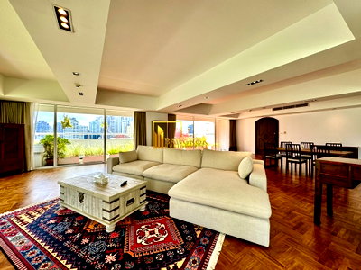 Apartment building for rent Metropolitan Electricity Authority : Extraordinary 2 Bed Apartment With Vast Terrace in Asoke Area - BR21239AP