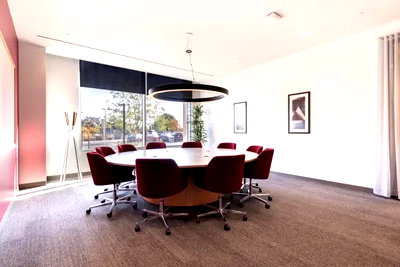 Office for rent : Flexible office space at Vanich Place Ari on Phahonyothin, featuring a premium office interior or customizable office design to suit your preferences