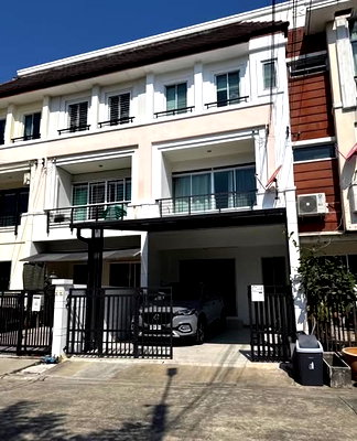 เช่าทาวน์โฮม ม.เกษมบัณฑิต พัฒนาการ : บ้านให้เช่า Bann Klang Muang Royal Monaco Srinakarin พร้อมเข้าอยู่สนใจติดต่อ Line @goodmanpro หรือ โทร 0999029192