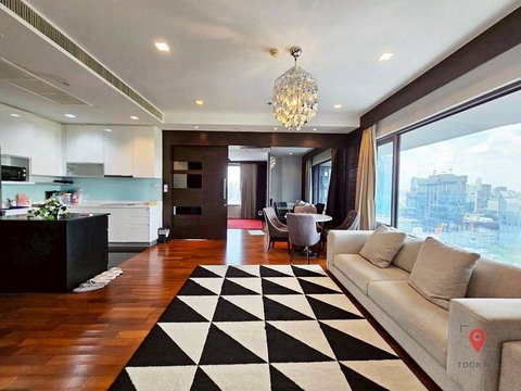 🌇 Rare High-Floor Unit w.🎄Unblocked Park View in Prime CBD! ​💙💛Amanta Lumpini – 94.82 sq.m.