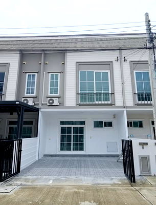เช่าทาวน์โฮม แม็คโคร บางบัวทอง : บ้านให้เช่า Q District Westgate พร้อมเข้าอยู่สนใจติดต่อ Line @goodmanpro หรือ โทร 0999029192