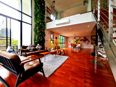 Apartment building for rent Srinakharinwirot University Prasanmit Campus : Incredible 3 Bed Duplex Apartment With Green Views - BR20476AP
