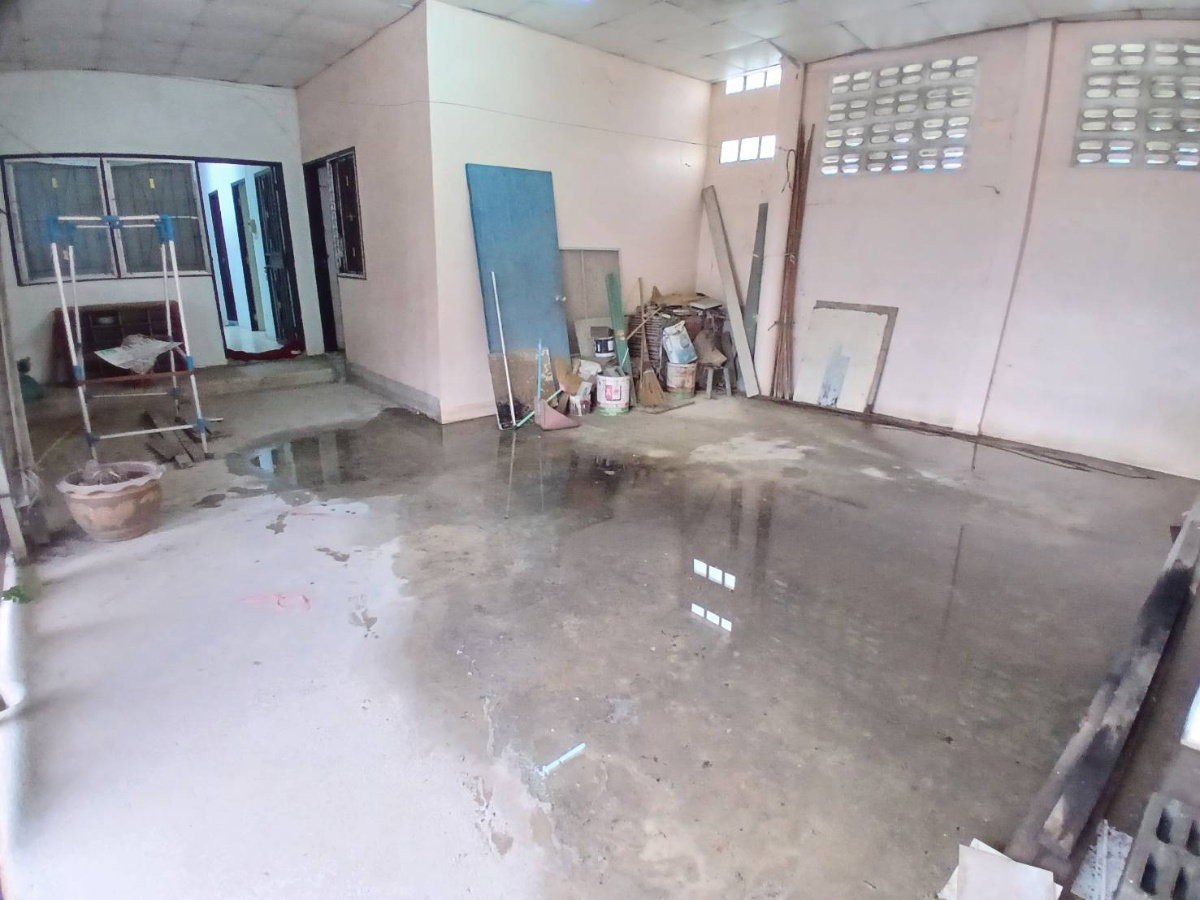 รูป ขายทาวน์เฮาส์ หมู่บ้าน บ้านเรือนสุข 1 Tel. 0999983897 - รูปที่ 4/13