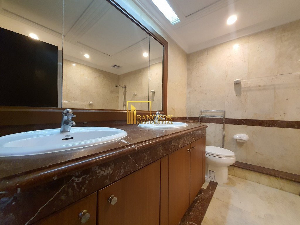 รูป All Seasons Mansion - Spacious 3 Bedroom Condo in Desirable Location - BR4612CD - รูปที่ 11/41