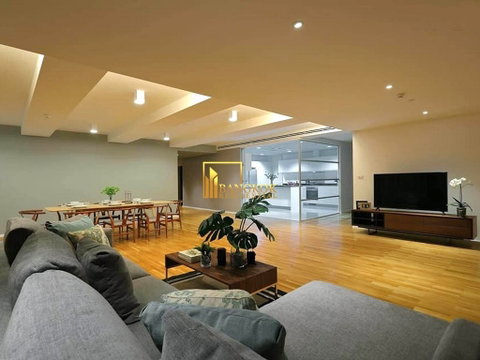 Beautiful 3 Bedroom Luxury Apartment in Phrom Phong Area - BR0949AP