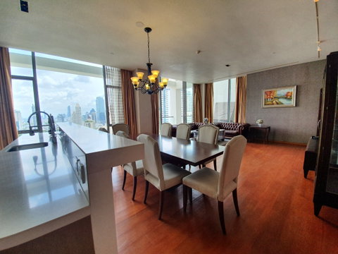 ให้เช่า Sukhothai Residences ราคา 240,000 บาท [MKr250614]