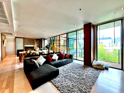 Apartment building for rent Sukumvit 53 : Superb 3 Bedroom Luxury Apartment in Thonglor Area - BR0326AP