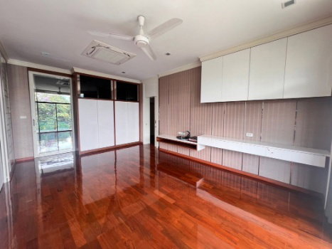 รูป ให้ เช่าบ้านเดี่ยวหรู โครงการ เออเบิ้นสาทร ใกล้ BTS บางหว้า - รูปที่ 9/12