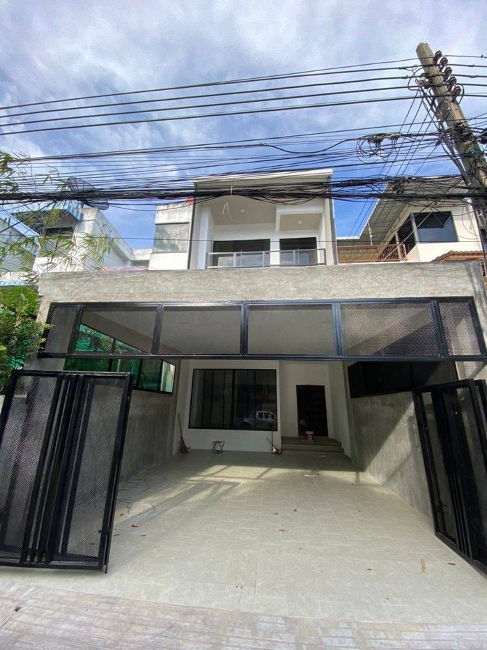 picture #R4501 House for rent Soi Onnut 12 - 2/18