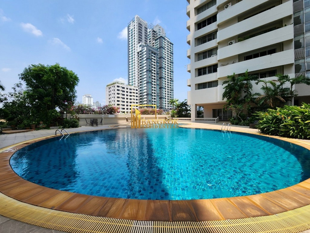 รูป DS Tower 1 - Spacious 3 Bed Condo in Phrom Phong Area - BR19448CD - รูปที่ 29/42