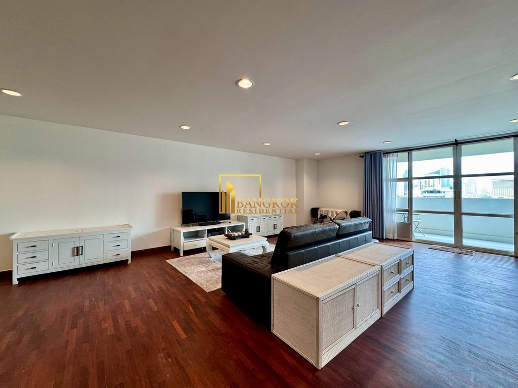 รูป DS Tower 1 - Spacious 3 Bed Condo in Phrom Phong Area - BR19448CD - รูปที่ 5/42