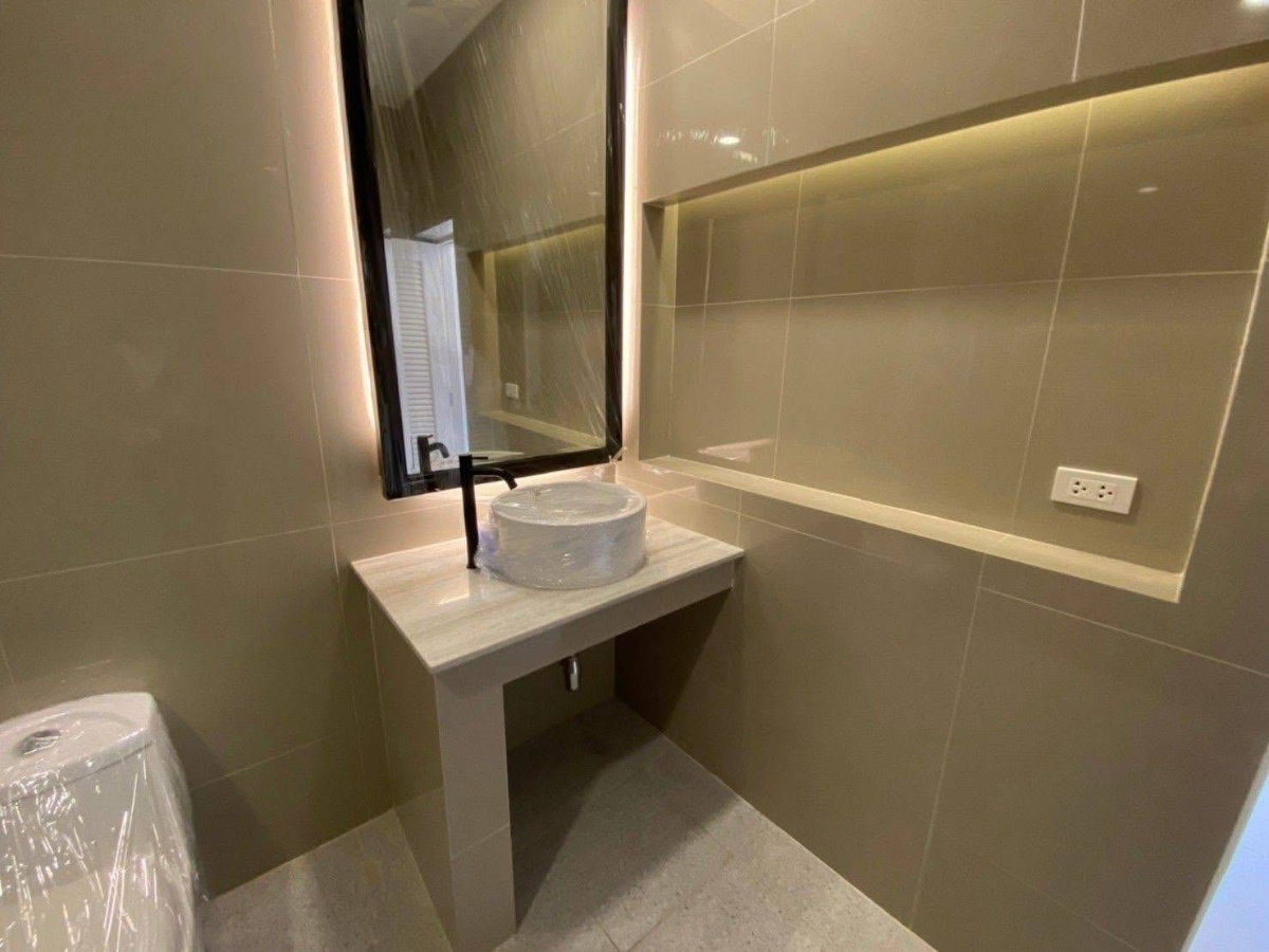 picture #R4501 House for rent Soi Onnut 12 - 16/18