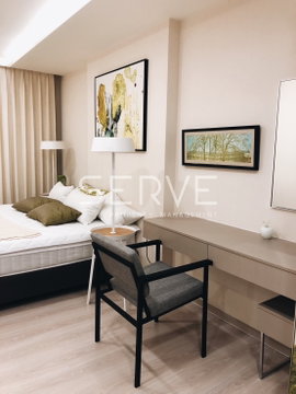 Nice Room 2 Beds with Bathtub Good Location Shuttle Bus to BTS Thong Lo 850 m. at Vtara Sukhumvit 36 Condo / For Rent