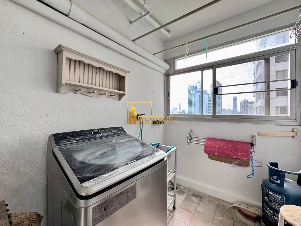 รูป DS Tower 1 - Spacious 3 Bed Condo in Phrom Phong Area - BR19448CD - รูปที่ 26/42